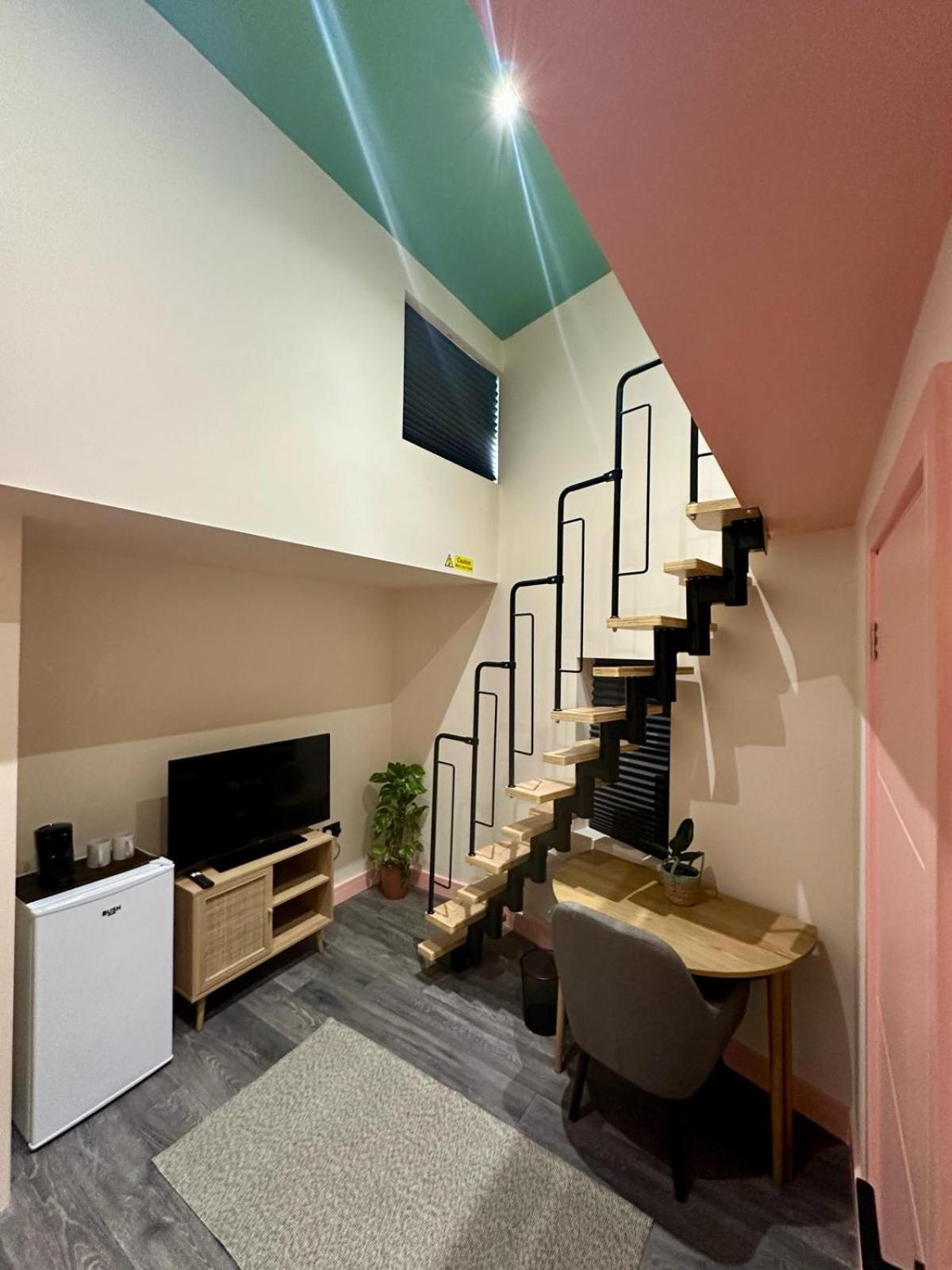 Cozy En-Suite Loft In Trendy Local Londra Esterno foto