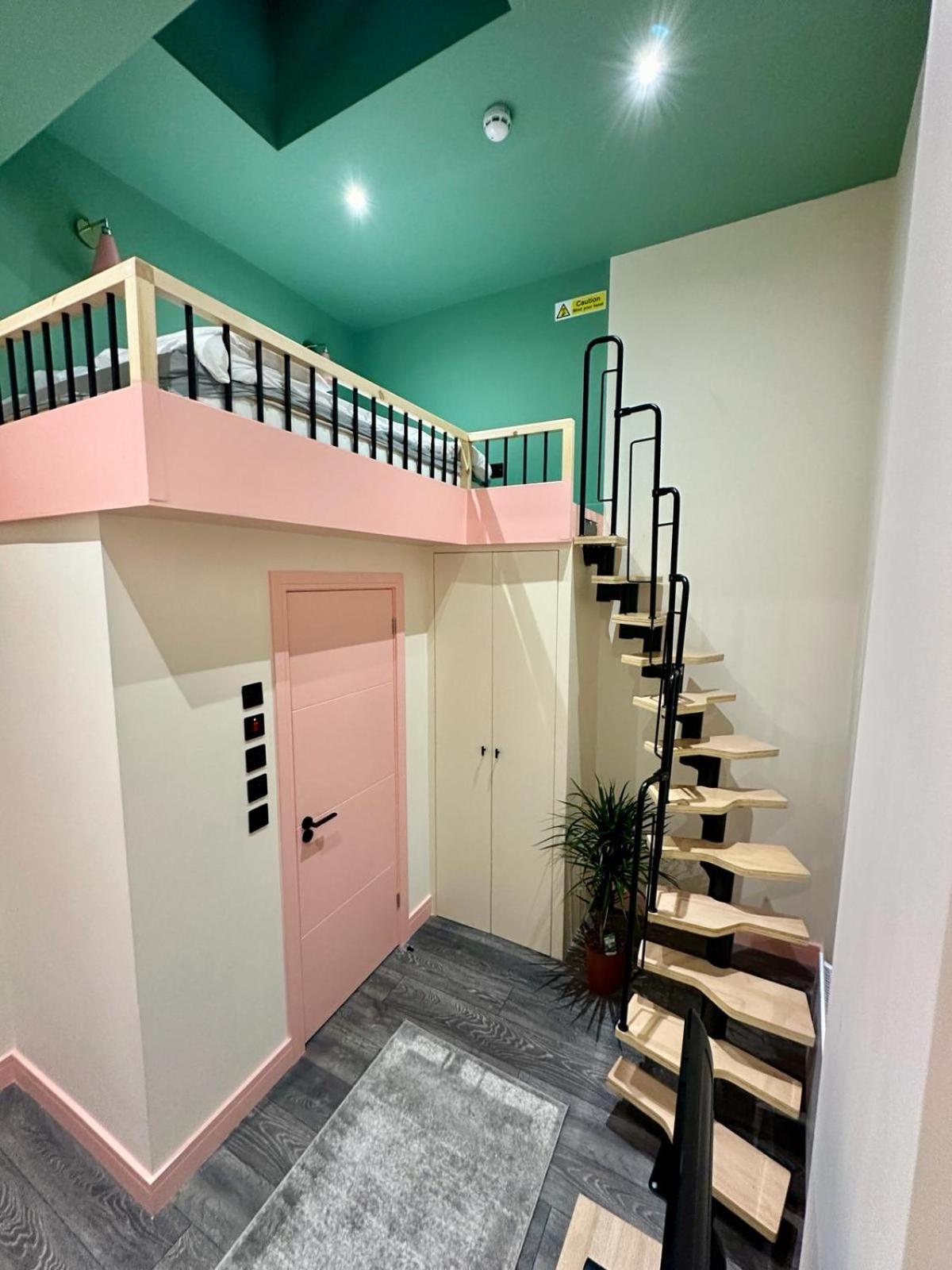 Cozy En-Suite Loft In Trendy Local Londra Esterno foto