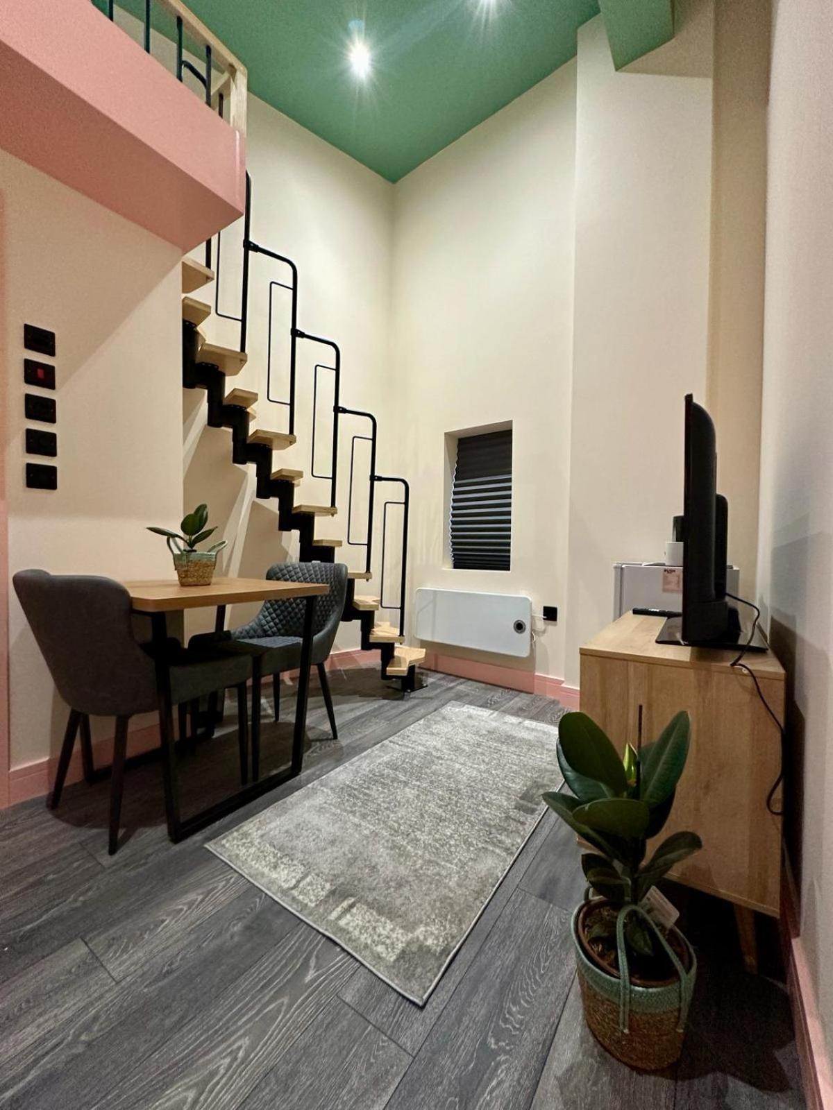 Cozy En-Suite Loft In Trendy Local Londra Esterno foto