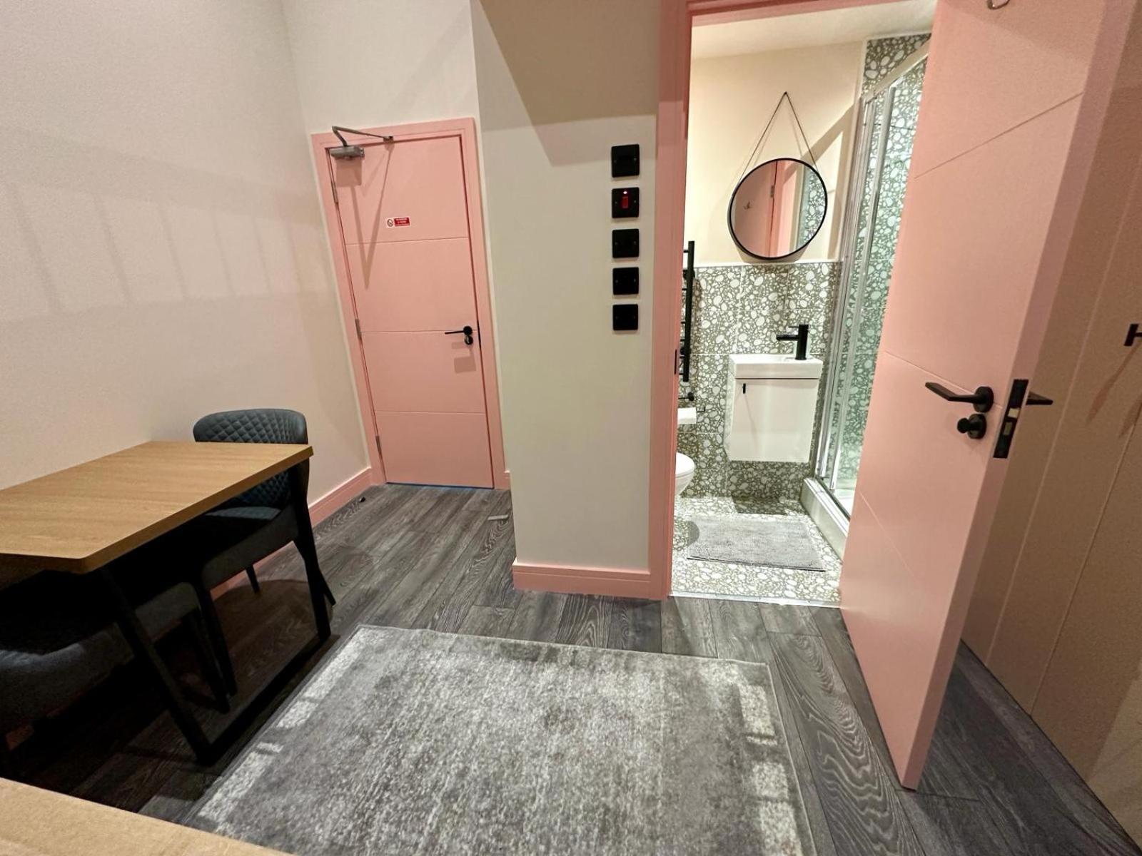 Cozy En-Suite Loft In Trendy Local Londra Esterno foto