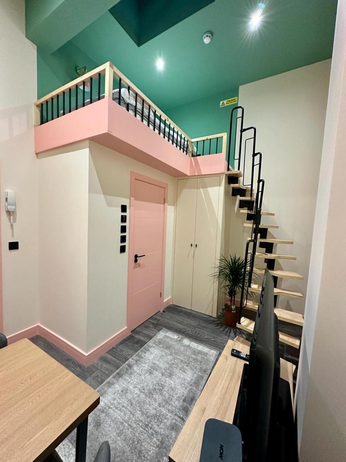 Cozy En-Suite Loft In Trendy Local Londra Esterno foto