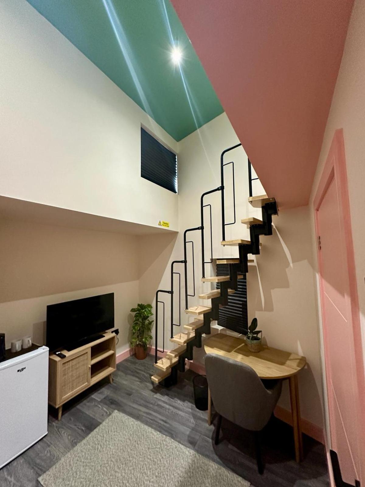 Cozy En-Suite Loft In Trendy Local Londra Esterno foto
