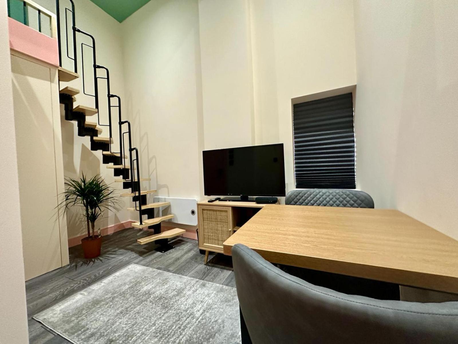 Cozy En-Suite Loft In Trendy Local Londra Esterno foto
