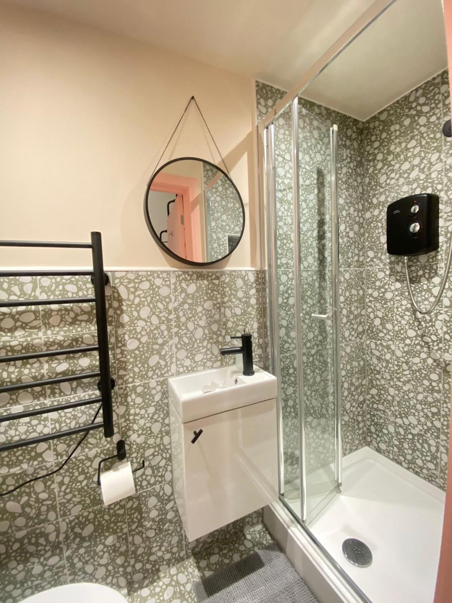 Cozy En-Suite Loft In Trendy Local Londra Esterno foto